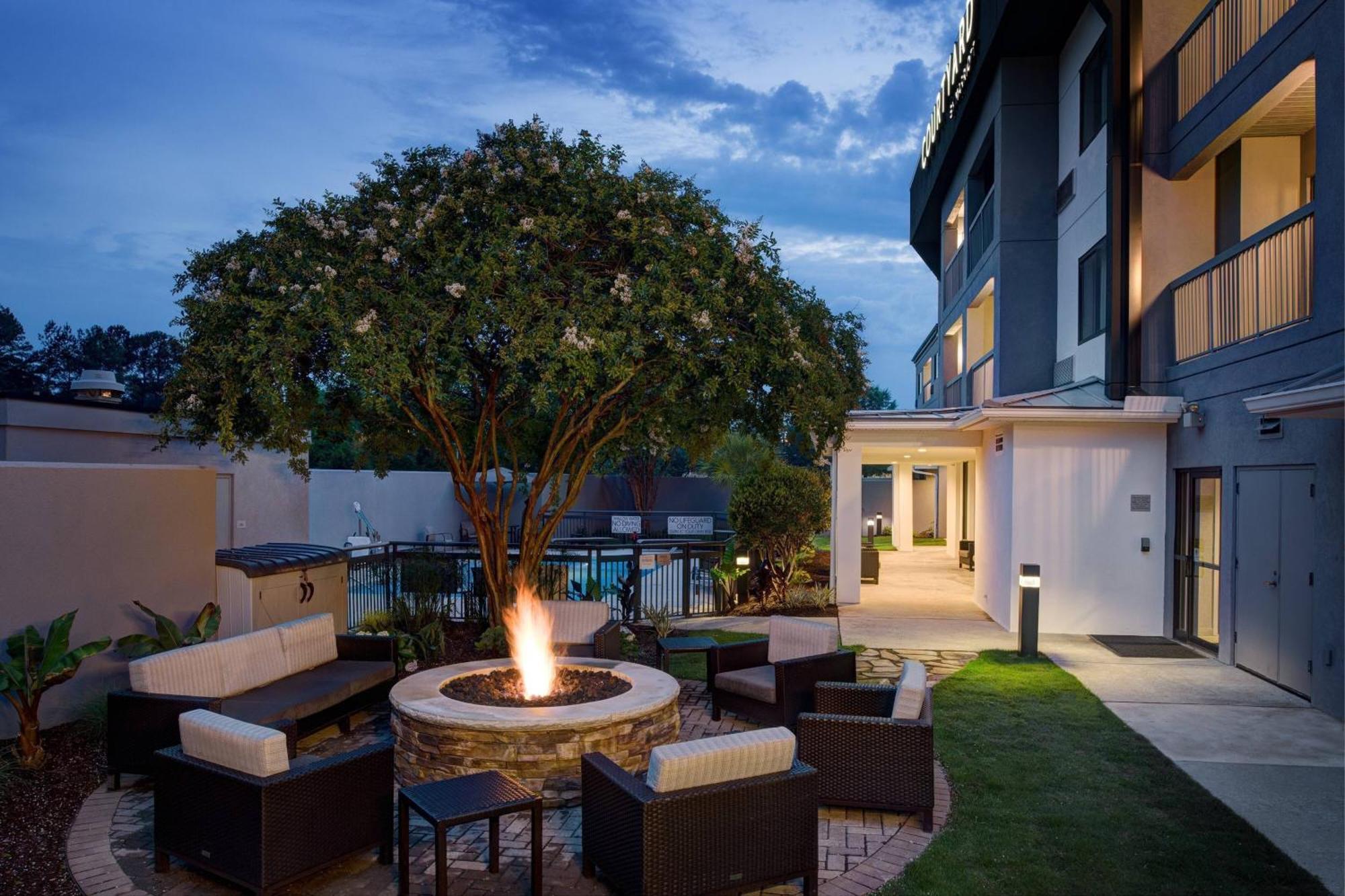 Courtyard By Marriott Columbia Northeast/Fort Jackson Area Exteriör bild