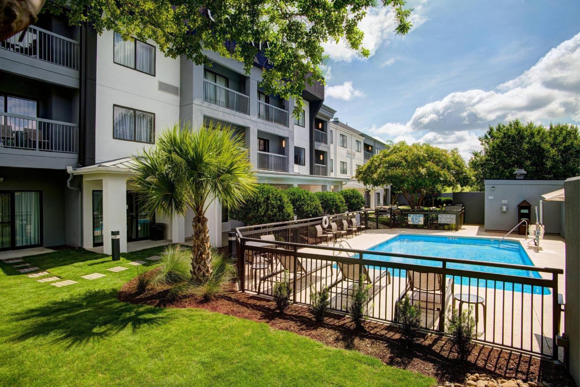 Courtyard By Marriott Columbia Northeast/Fort Jackson Area Exteriör bild